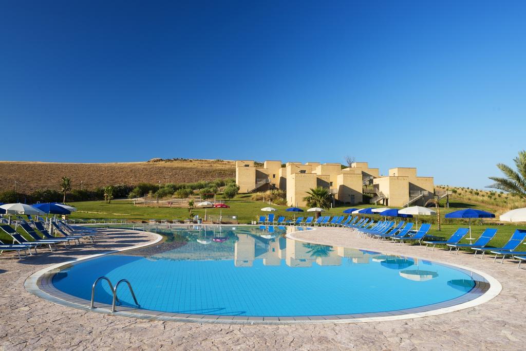 Menfi Beach Resort Buitenkant foto